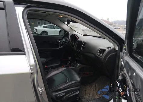 2019 Jeep Compass Trailhawk 4X4 from USA, damaged, VIN 3C4NJDDB1KT759770